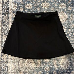 Black skort